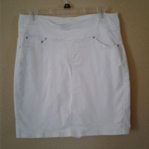 JagJeans White Mini Stretch Skirt